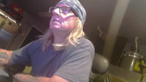 Snapshot of handyman5303 chatting on 01-28-25, 04:08 Handystudman online show from 01-28-25, 04:08