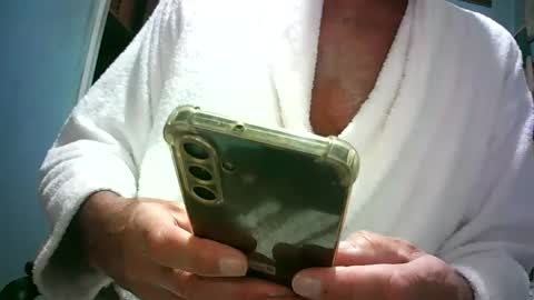 handymanforyou177322 online show from 06-08-26, 10:32