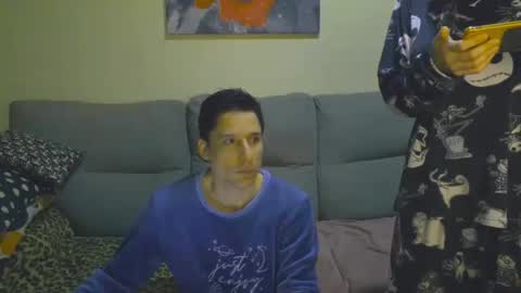 Snapshot of hane40 chatting on 12-23-25, 01:25 hane40 online show from 12-23-25, 01:25