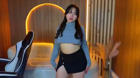 Snapshot of hani_amber_tx chatting on 07-01-26, 12:40 Follow me.. Live 730 to 1400 online show from 07-01-26, 12:40
