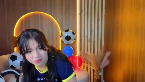 Snapshot of hani_amber_tx chatting on 07-03-26, 12:44 Follow me.. Live 730 to 1400 online show from 07-03-26, 12:44
