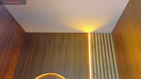 Snapshot of hani_amber_tx chatting on 07-09-26, 12:20 Follow me.. Live 730 to 1400 online show from 07-09-26, 12:20