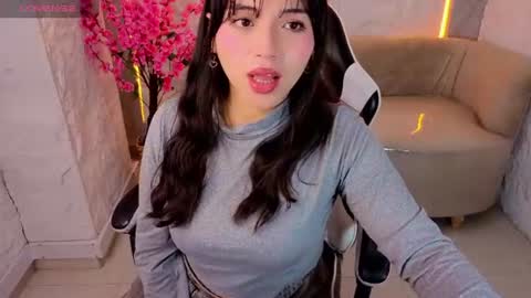 Snapshot of hani_amber_tx chatting on 07-12-26, 01:13 Follow me.. Live 730 to 1400 online show from 07-12-26, 01:13