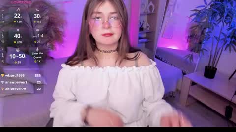 Hania online show from 05-14-26, 05:53
