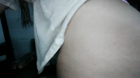 Snapshot of hankalanna chatting on 09-25-25, 10:24 Hank alanna online show from 09-25-25, 10:24