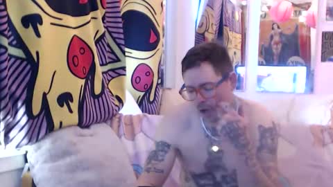 hank rams online show from 12-14-25, 06:23