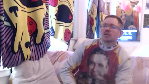 hank rams online show from 12-16-25, 07:52