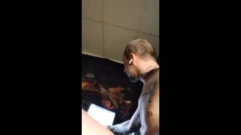 Snapshot of hankskrave chatting on 12-21-25, 05:31 hankskrave online show from 12-21-25, 05:31