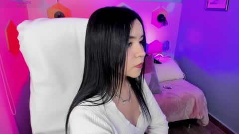 Snapshot of hanna__becker chatting on 12-21-24, 04:30 hanna online show from 12-21-24, 04:30