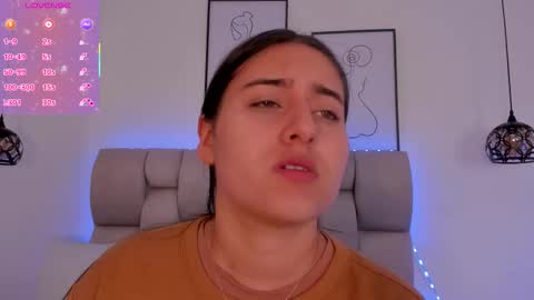 hanna__evans_ online show from 01-12-26, 12:21