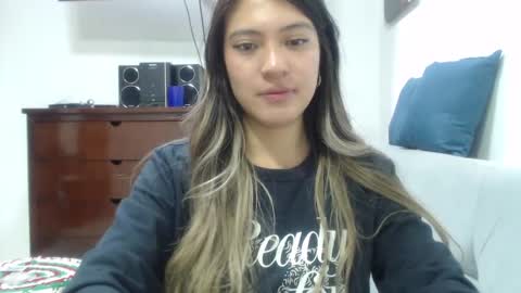 Snapshot of hanna__jones7 chatting on 03-30-26, 01:06 Hanna online show from 03-30-26, 01:06