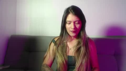 Snapshot of hanna__jones7 chatting on 04-11-26, 12:15 Hanna online show from 04-11-26, 12:15