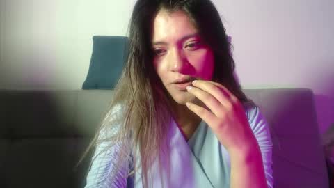 Snapshot of hanna__jones7 chatting on 04-15-26, 01:01 Hanna online show from 04-15-26, 01:01