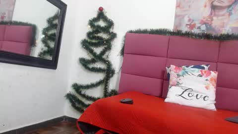 Snapshot of hanna__palmer1 chatting on 01-04-25, 12:59 Hanna Palmer online show from 01-04-25, 12:59