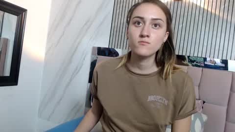 Hanna Palmer online show from 12-19-25, 02:24