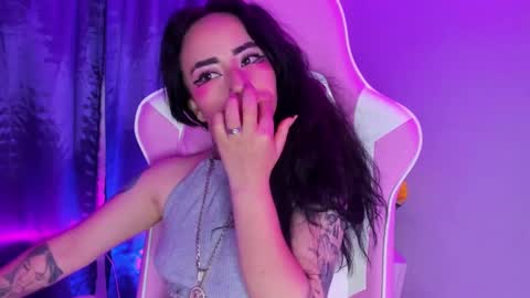 Snapshot of hanna_azumi_ chatting on 12-29-24, 06:56 hanna online show from 12-29-24, 06:56