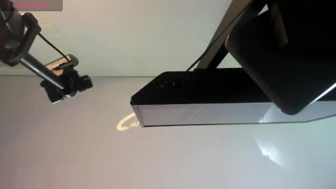 Snapshot of hanna_azumi_ chatting on 04-19-26, 02:44 hanna online show from 04-19-26, 02:44