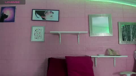 Snapshot of hanna_azumi_ chatting on 05-02-26, 03:33 hanna online show from 05-02-26, 03:33