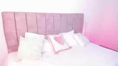 hanna_bunny15 online show from 09-12-25, 09:04