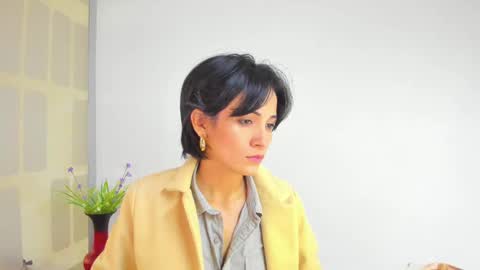 Sara online show from 03-04-25, 02:21