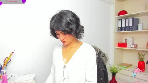 Sara online show from 09-10-25, 01:44