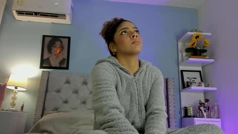 HANNA  online show from 01-19-25, 02:47