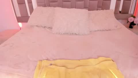 Snapshot of hanna_fost chatting on 03-06-25, 04:07 im Hanna online show from 03-06-25, 04:07