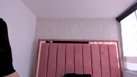  H A N N A  online show from 11-06-25, 07:59