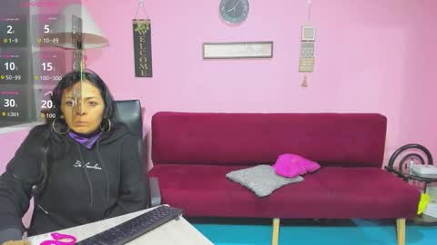 Hanna online show from 10-13-25, 01:05