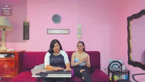 Hanna online show from 10-23-25, 01:21