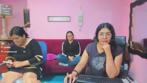 Hanna online show from 11-28-25, 01:58