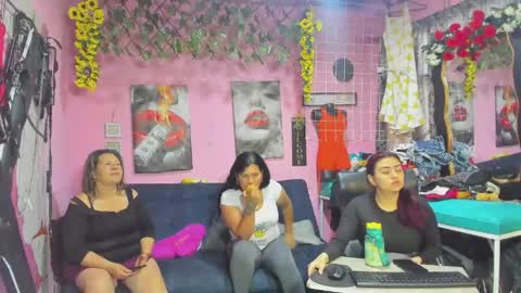 Hanna online show from 05-09-26, 01:27