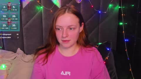 Snapshot of hanna_melon chatting on 01-14-25, 08:37 Hanna next stream is Mo 8pm-6am by CET online show from 01-14-25, 08:37