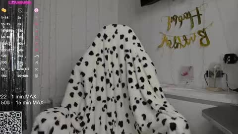Snapshot of hanna_montanas chatting on 02-02-25, 06:10 hanna montanas online show from 02-02-25, 06:10