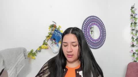 Camila online show from 01-04-25, 05:16