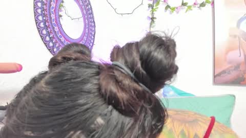 Hanna online show from 12-19-25, 07:10