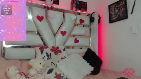 hanna_plum online show from 09-25-25, 01:20