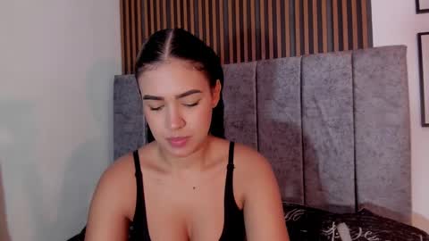 Snapshot of hanna_risso chatting on 12-16-24, 05:54 HANNA online show from 12-16-24, 05:54