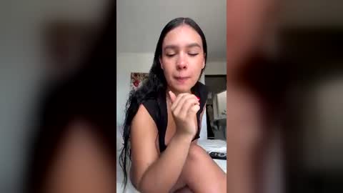 Snapshot of hanna_risso chatting on 07-02-26, 06:36 HANNA online show from 07-02-26, 06:36