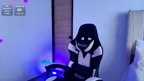 Hanna Capicorn online show from 11-27-25, 08:22