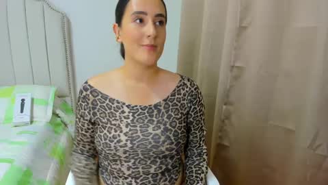 Snapshot of hannaa86 chatting on 09-25-25, 12:36 Hanna online show from 09-25-25, 12:36