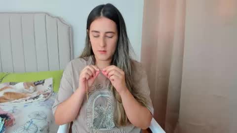 Snapshot of hannaa86 chatting on 10-30-25, 04:52 Hanna online show from 10-30-25, 04:52