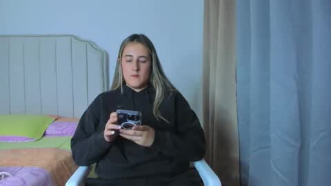 Hanna online show from 05-10-26, 12:16
