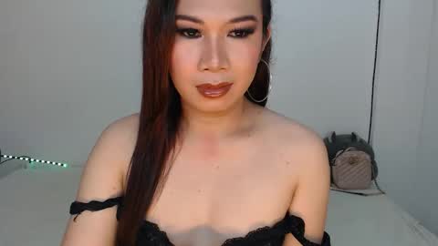 Hannah online show from 09-10-25, 02:11