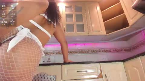 Snapshot of hannaceleste chatting on 06-25-26, 11:48 online show from 06-25-26, 11:48