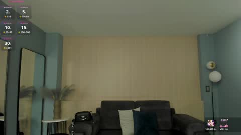 Snapshot of hannaconnor_ chatting on 12-27-24, 01:43 Hanna Connor online show from 12-27-24, 01:43