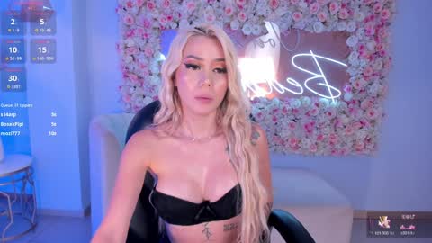 Snapshot of hannaconnor_ chatting on 01-05-25, 01:35 Hanna Connor online show from 01-05-25, 01:35