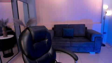 Snapshot of hannaconnor_ chatting on 02-27-25, 07:47 Hanna Connor online show from 02-27-25, 07:47