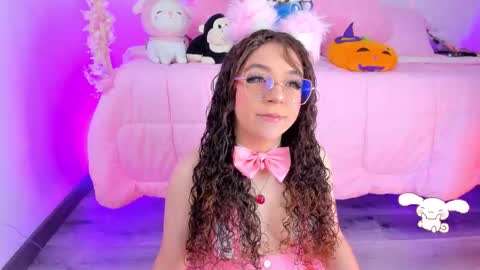 Snapshot of hannacutegod chatting on 01-19-26, 05:44 hannacutegod online show from 01-19-26, 05:44