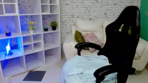 Snapshot of hannah__jackson chatting on 11-09-25, 11:30 Hannah online show from 11-09-25, 11:30